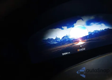 2021 Ford Explorer St z USA, uszkodzony, nr VIN 1FM5K8GC4MGA31176